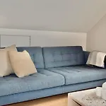 Lekker Nyrenovert Loftsleilighet Pa Lund