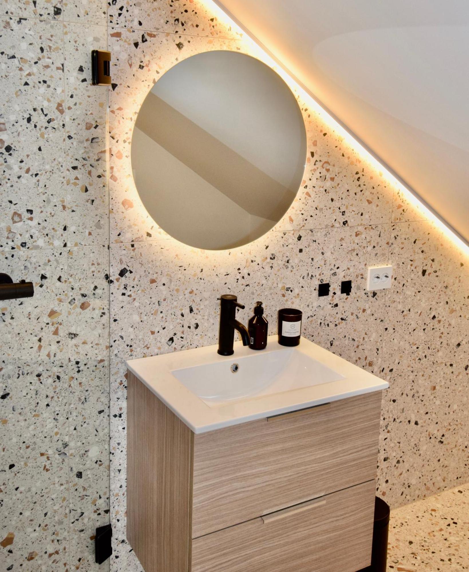 Lekker Nyrenovert Loftsleilighet Pa Lund *